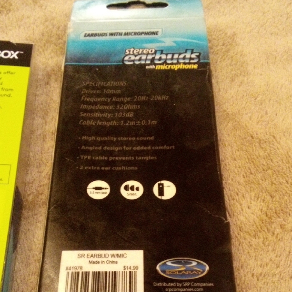 LARA White Earbud Headphones with Mic - Picture 6 of 8